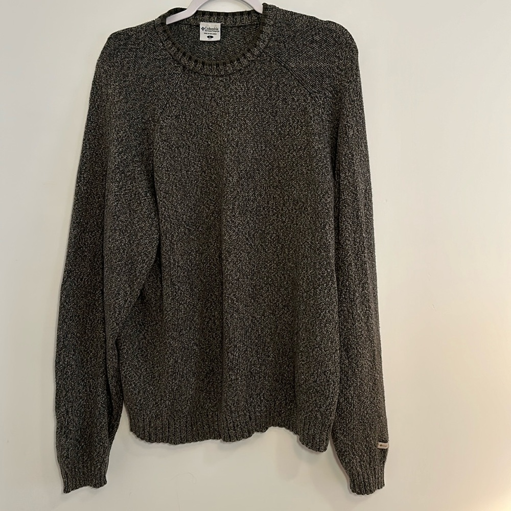 Men’s Large 100% cotton Columbia sweater